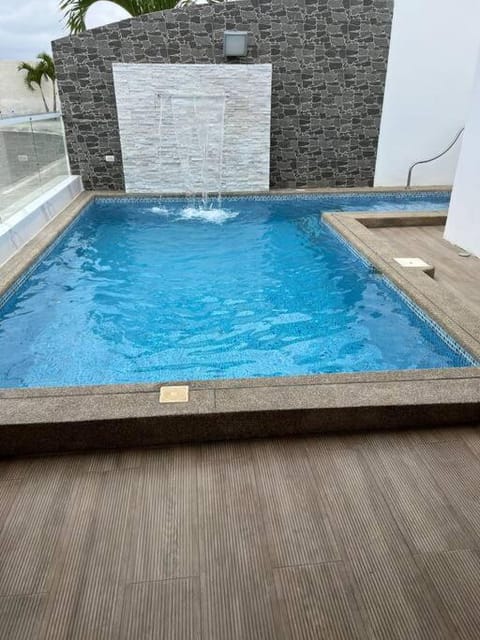 Casa con piscina Punta Carnero Haus in Salinas