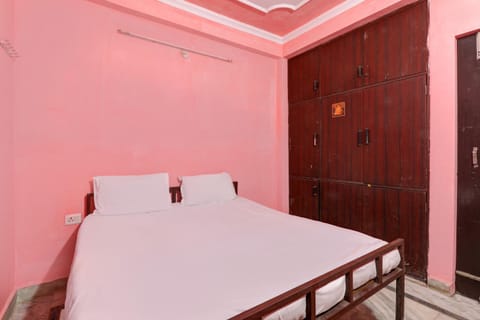 OYO Mountain Dreamers Lodge Hotel Hotel in Lucknow