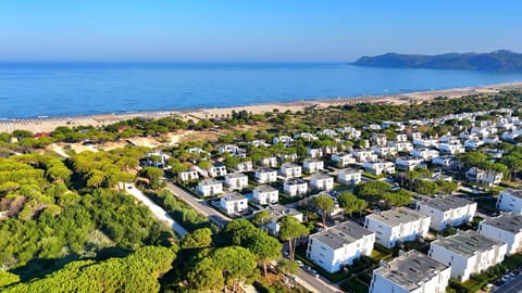 Nearby landmark, Natural landscape, Bird's eye view, Beach, Mountain view, Street view