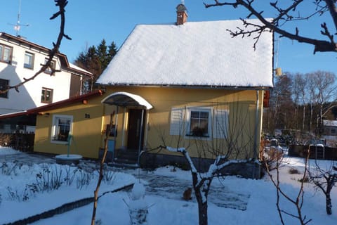 Facade/entrance, Winter