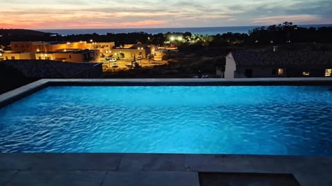 Villa avec piscine et vue mer à Lozari Villa in Belgodère