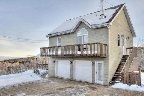Charming Apt with View - 5 min from Baie-St-Paul Condo in Baie-Saint-Paul