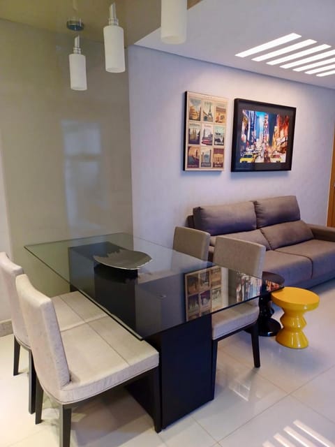 Beatles 401 Apartamento inteiro com ar, Wi-fi e garagem Appartement in Belo Horizonte