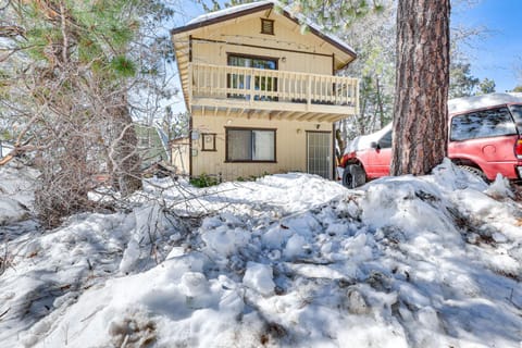 Arrowbear Lake Vacation Rental about 5 Mi to Skiing! House in Arrowbear Lake