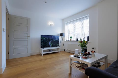 TV and multimedia, Living room, Photo of the whole room, Seating area