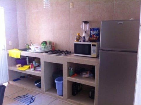 Kitchen or kitchenette, dishwasher, minibar