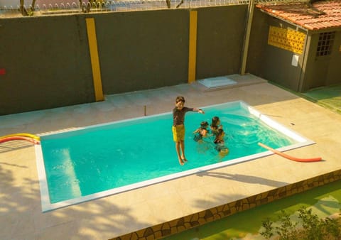 Pool view, Pool view