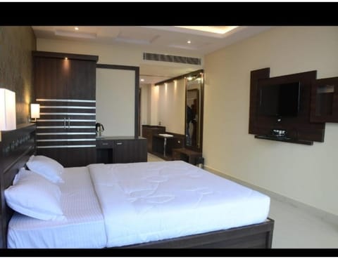 Hotel Puja Residency, Varanasi Vacation rental in Varanasi
