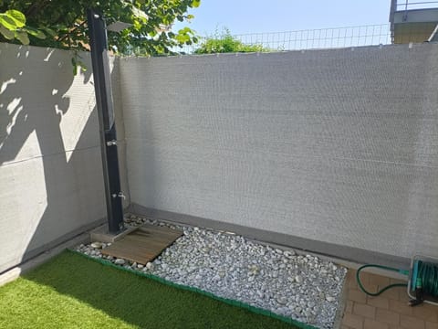 Shower, Garden view