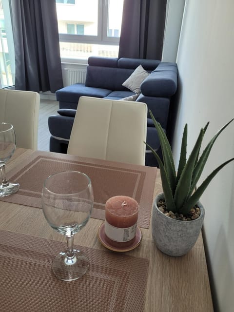 Cozy Appartment with Gym, free Parking, Ursus Condo in Warsaw