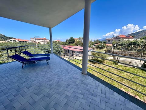 View (from property/room), Balcony/Terrace