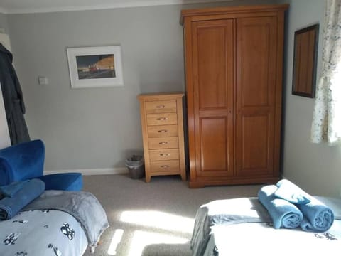 Bed, Bedroom, wardrobe