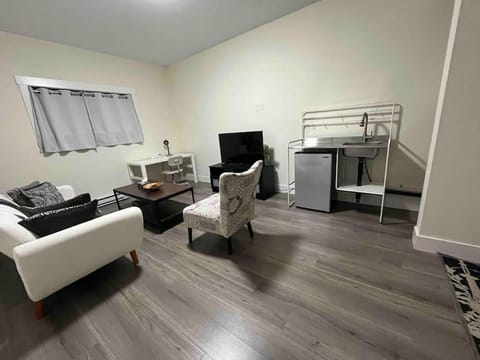 One bedroom basement apartment Copropriété in Halifax