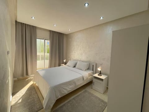 Bed, Balcony/Terrace, Bedroom