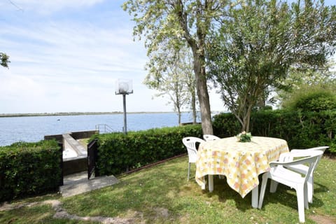 Garden, Garden view, Lake view