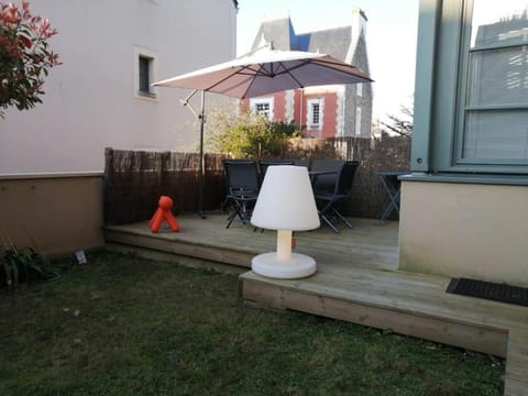 Patio, Garden, Garden view