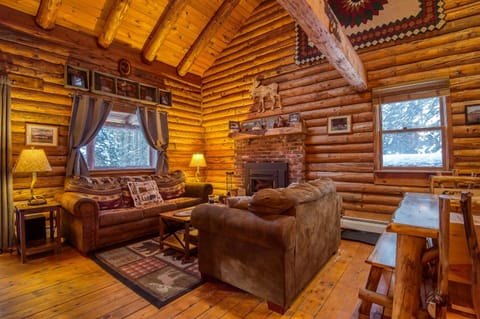 Moose Creek Lodge - The White Mountains Getaway - Pet Friendly! Haus in Whitefield
