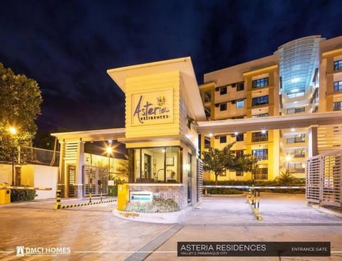 3BR Resort Style Condo Condominio in Las Pinas