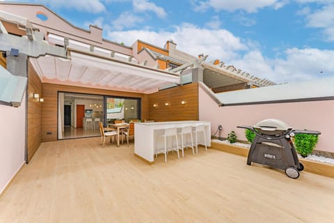 Balcony/Terrace, Dining area