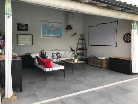 Magnifique villa avec piscine Mt Ventoux Provence Villa in Carpentras