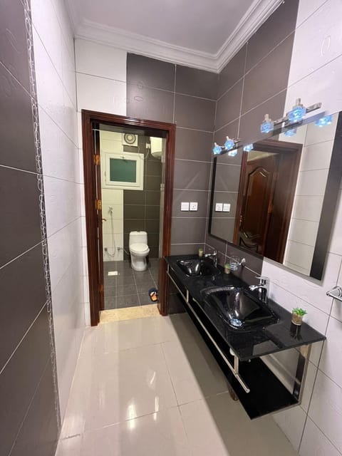 شقه مفروشه للايجار جديده Apartment in Medina