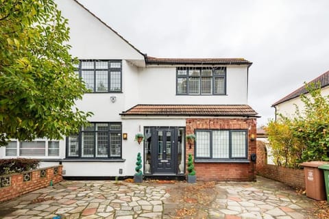 Gorgeous House in Sidcup House in Sidcup
