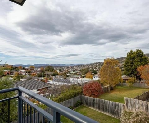 Sweet home in Lenah Valley Condo in Glenorchy