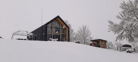 Property building, Winter