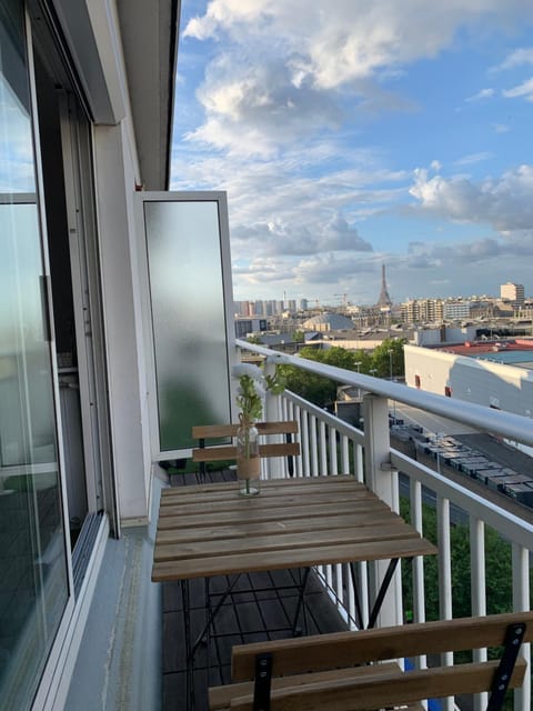 Patio, Day, View (from property/room), Balcony/Terrace, City view