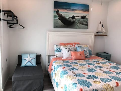 SPECIAL PRICING! BE THE FIRST! BRAND NEW 2BEDROOM/2BATHROOM BEACH HOME IN MARATHON FL KEYS! (CONDO TOWNHOME WITH FREE PARKING PRIVATE GARAGE) Haus in Marathon