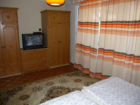 TV and multimedia, Bedroom