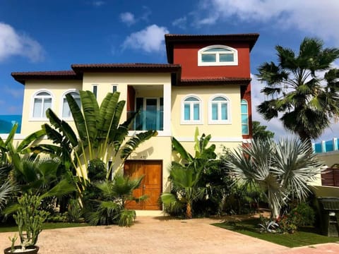 Property building, Day, Garden