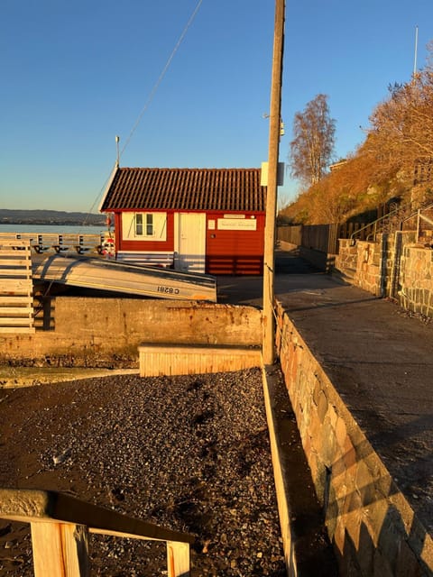 Oslo Fjord views with your own private beach hut at Flaskebekk House in Oslo