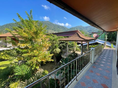 Natural landscape, Garden, View (from property/room), Balcony/Terrace, Mountain view