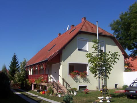 Facade/entrance, Summer