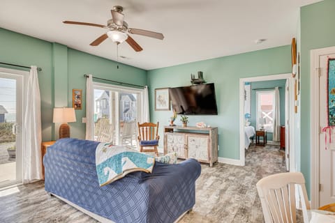 Ocean-View Apt in Emerald Isle - Walk to Beaches! Apartment in Emerald Isle