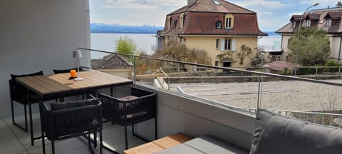 Patio, View (from property/room), Balcony/Terrace, Lake view