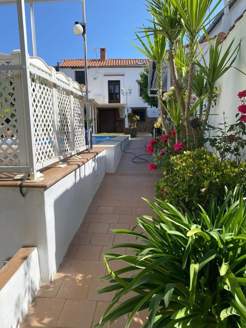 Inner courtyard view