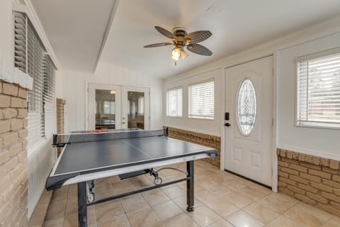 Stylish Decatur Home 10 Mi to Downtown Atlanta! Haus in Candler-McAfee