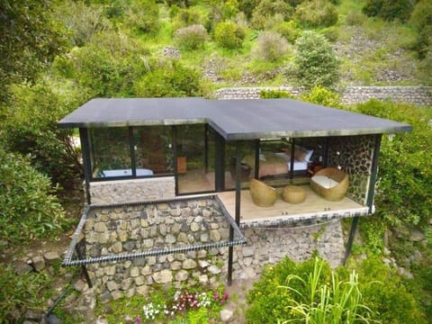 BAÑOS GLAMPING LEONORÈ Chalet in Tungurahua, Ecuador