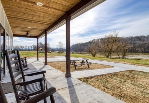 Lazy River Cabin House in Sevierville