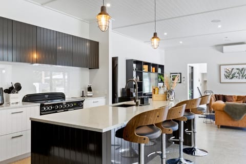 Snowland Estate - Hosted by NZSIR Luxury Rental Homes Haus in Queenstown
