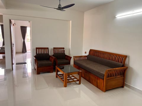 Nirvana Stay, Spacious Fully furnished 2bhk apartment in Mangalore, Full AC Apartment in Mangaluru