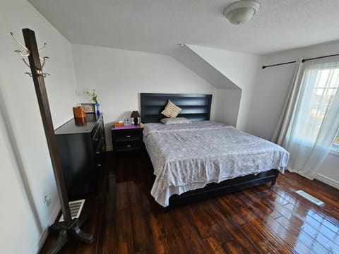 Quiet cozy room Vacation rental in Kitchener