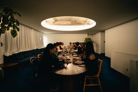 Food and drinks, Dining area, group of guests