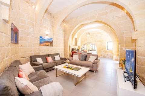 Dar Tal-Moghoz Holiday Home Country House in Malta