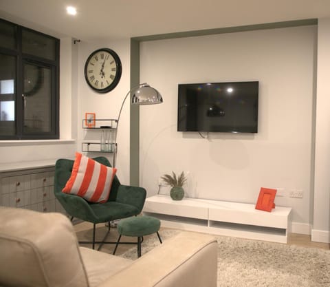 TV and multimedia, Seating area