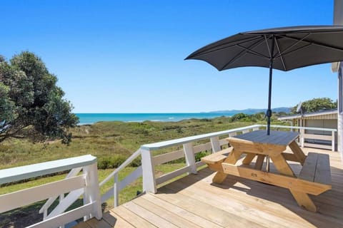 Natural landscape, View (from property/room), Balcony/Terrace, Beach