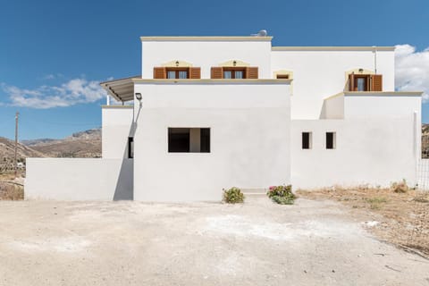 Property building, Balcony/Terrace