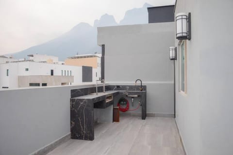 Residencia de Lujo Cumbres Elite, Monterrey Haus in Monterrey